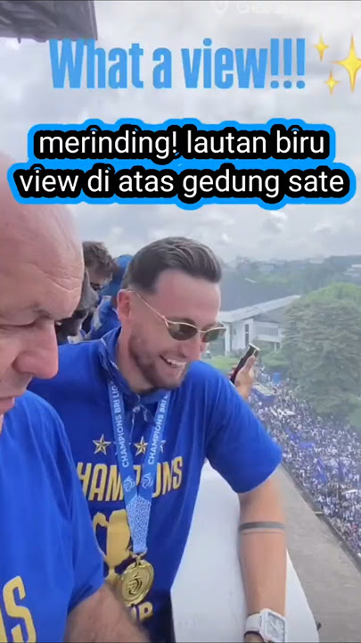 merinding! lautan biru bobotoh persib back to back konvoi persib gedung sate view #persibjuara