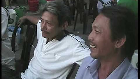 Anh Khánh và những bạn học Phan Châu Trinh (Đà Nẵng 2005)