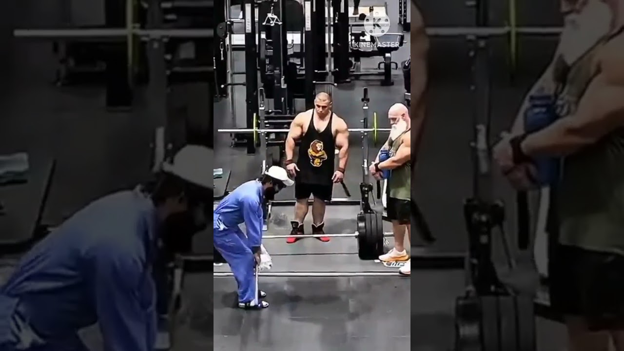 These two muscular guy think Anatoly is a robot 