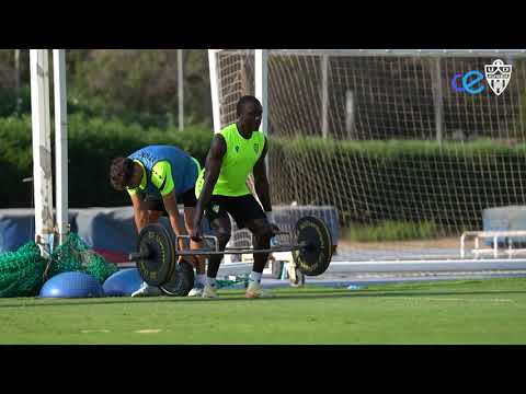 La UD Almería viajará a Ceuta en avión por Tetuán y habrá un centenar de sus aficionados en el...