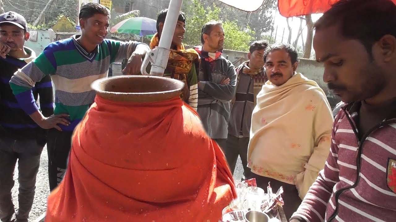 He is the Boss - He Manage Everything Himself - Sattu Healthy Drink @ 10 rs glass | Indian Food Loves You