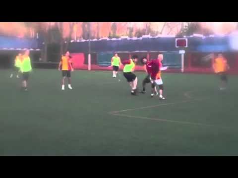 Aygin Hali Saha Kompleksi Acik Ve Kapali Hali Saha Galeri Galatasaray Futbol Okulu