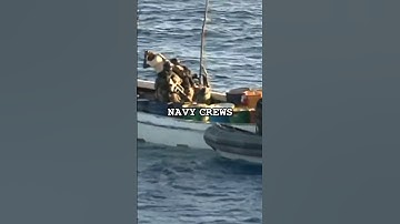 Pirates Vs US Navy Ship