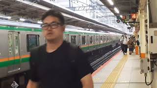 E233系3000番台ヤマU629編成+コツEｰ51編成横浜駅発車