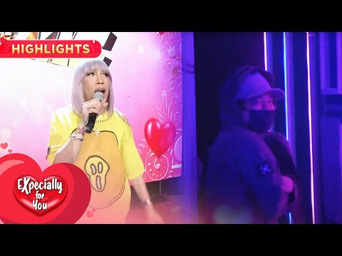 Vice Ganda notices something noisy backstage | It’s Showtime EXpecially For You