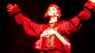 Video thumbnail of "Mozart l'Opéra Rock "Je dors sur les roses" - Paris (16.11.10)"