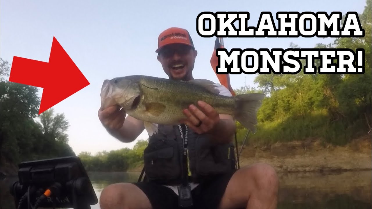 Monster Bass While Kayak Fishing at Oologah Lake! YouTube