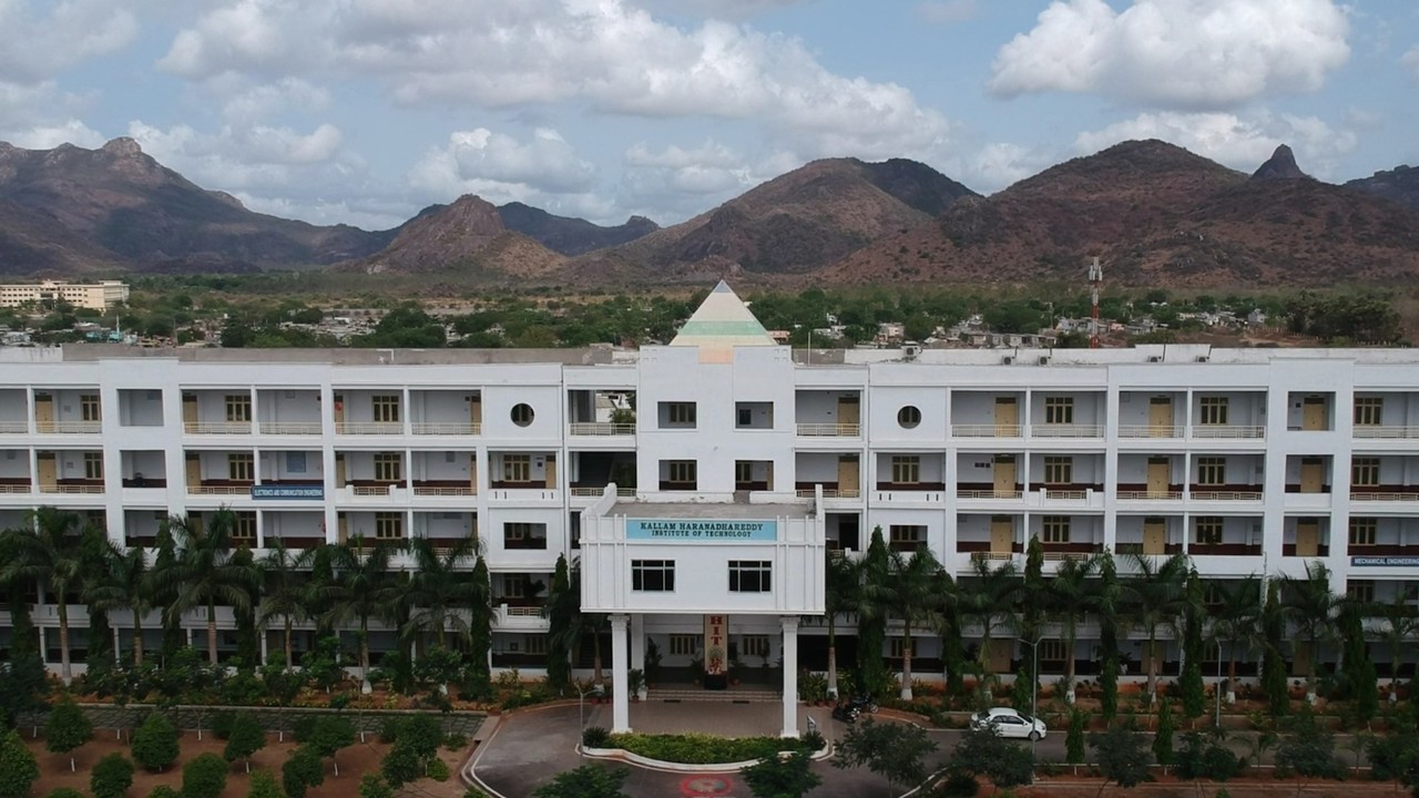Kallam Haranadhareddy Institute of Technology// Graduation day celebrations