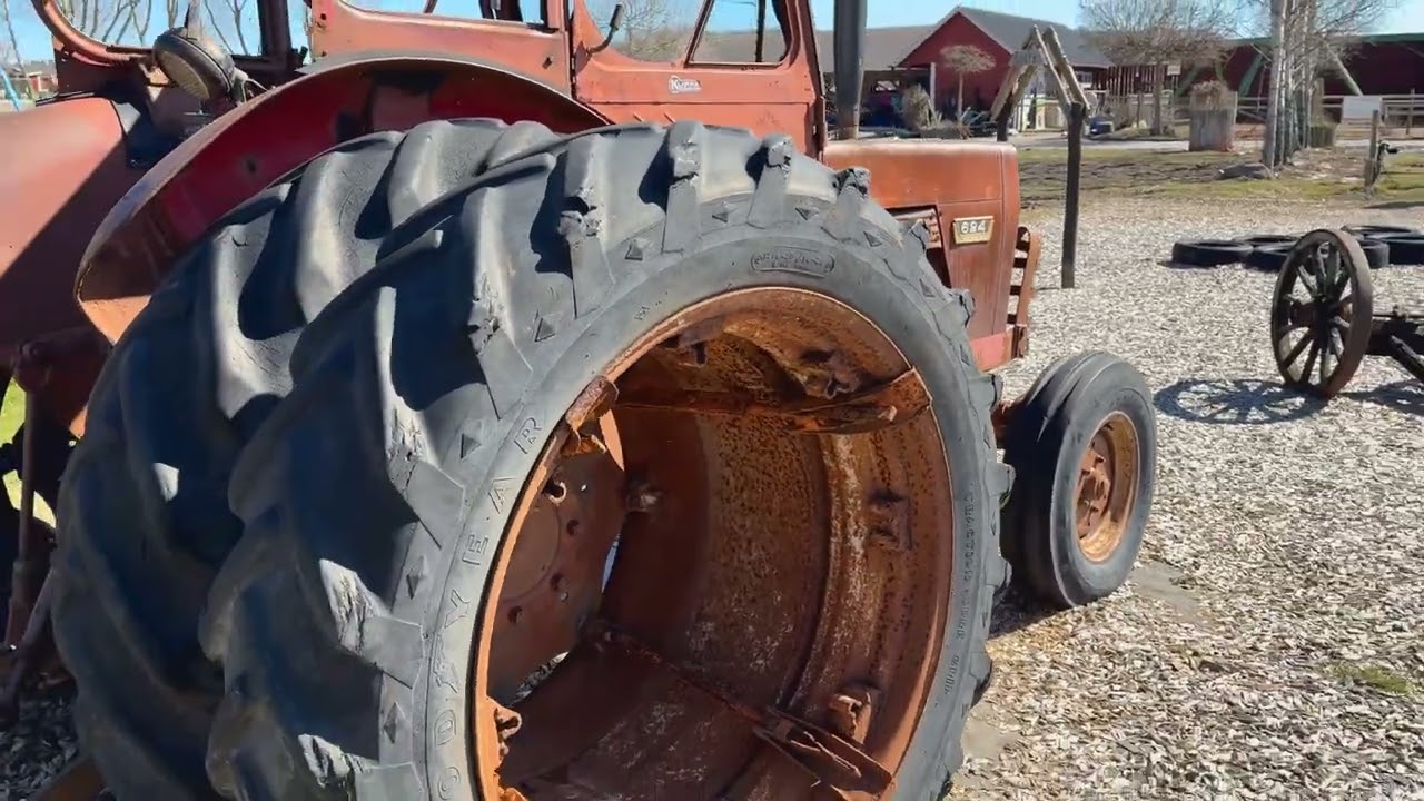 Traktor  Mc Cormick International 624