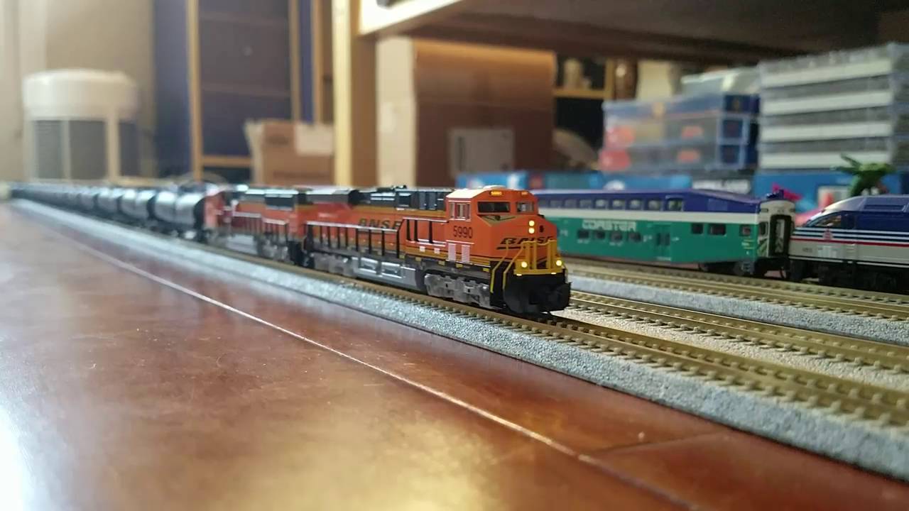 n scale bnsf locomotive