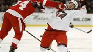 Video thumbnail of "Bob Bissonnette - Chris Chelios"