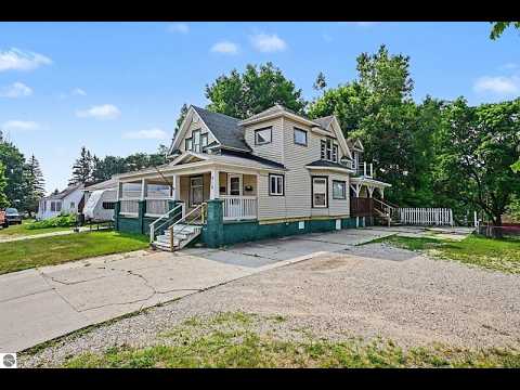 810 E Division Street, Cadillac, MI home video tour