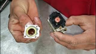 How to clean a 2-stroke carburetor?