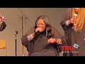 Lisa Knowles-Smith And The Brown Singers “ Right on Time” LIVE