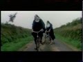 Capture de la vidéo Les Nonnes Troppo "Le Velo" Vhs Hs