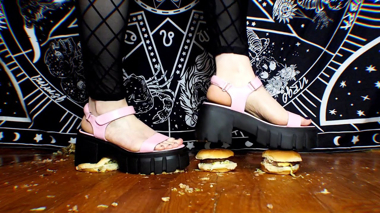 Pink Sandals Crush Burgers 🍔