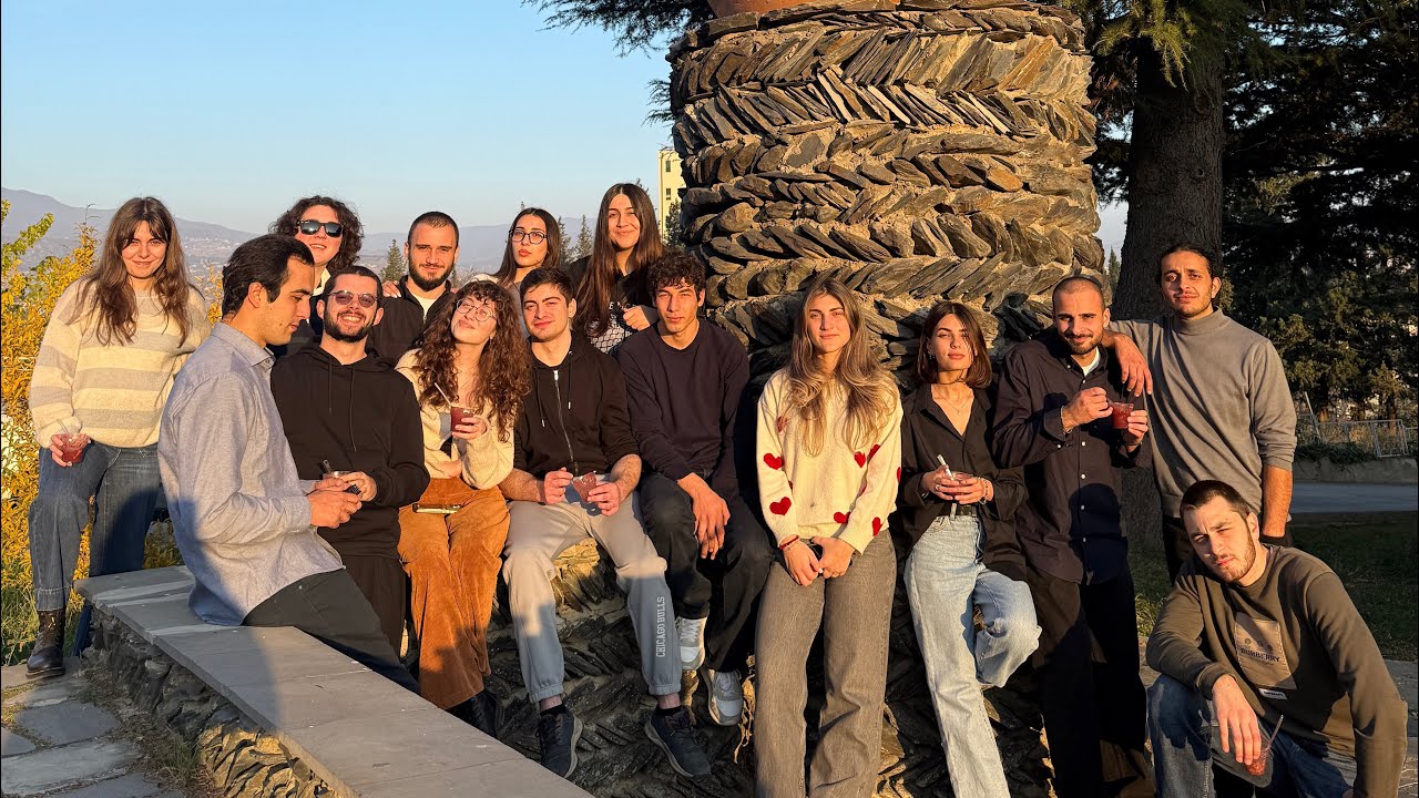 ეპიზოდი II-თათარაობა, სეკრეტსანტაობა,რთველის შემდგომი პროგრესი და უბრალოდ ჩვენ🥂