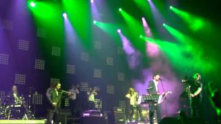 Noize MC -  На районе (3 недели нету плана) (Stadium Live 2013/04/13)
