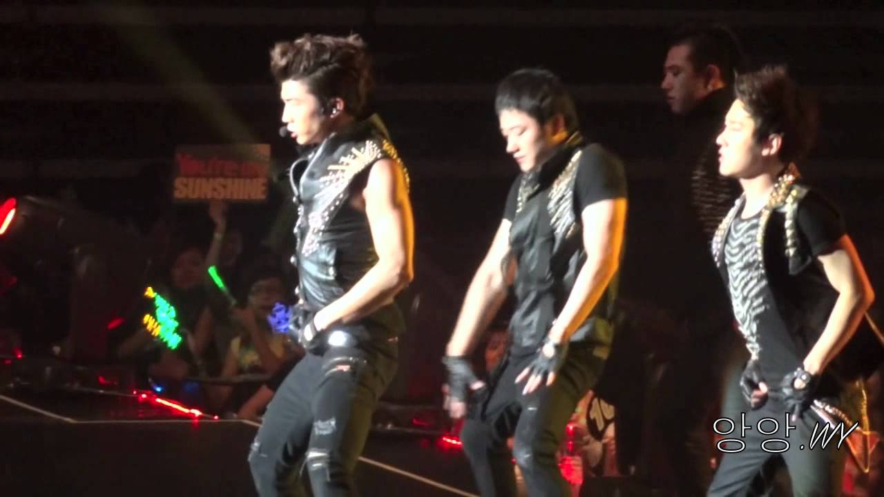 111119 05 Move On - WooHo Stage