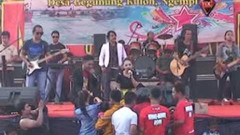R DINDING KACA RENA GERI