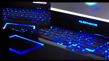 Alienware M17x R4 Light Show HD [Seizure Warning]