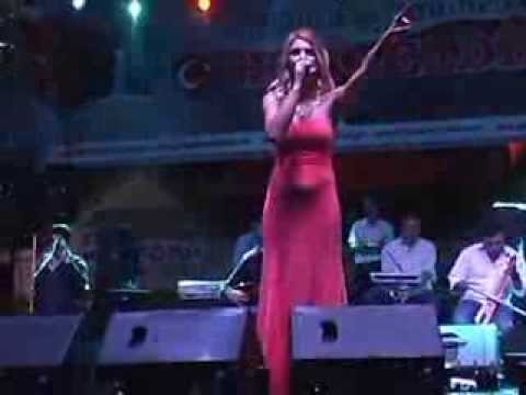 Kasamonu Pınarbaşı Festivali 2013 Gizem KARA Konseri -7