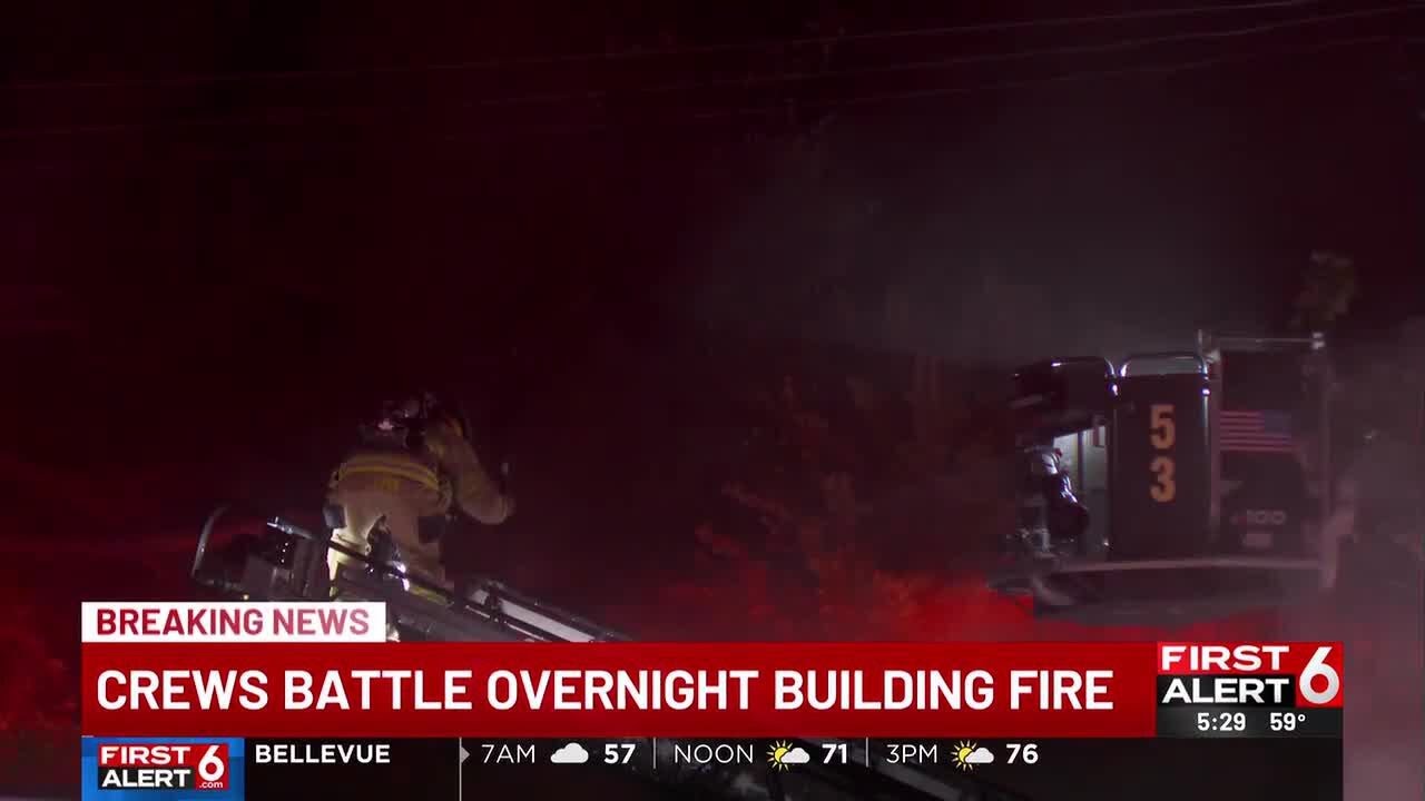 Crews fight fire in vacant central Omaha building - YouTube