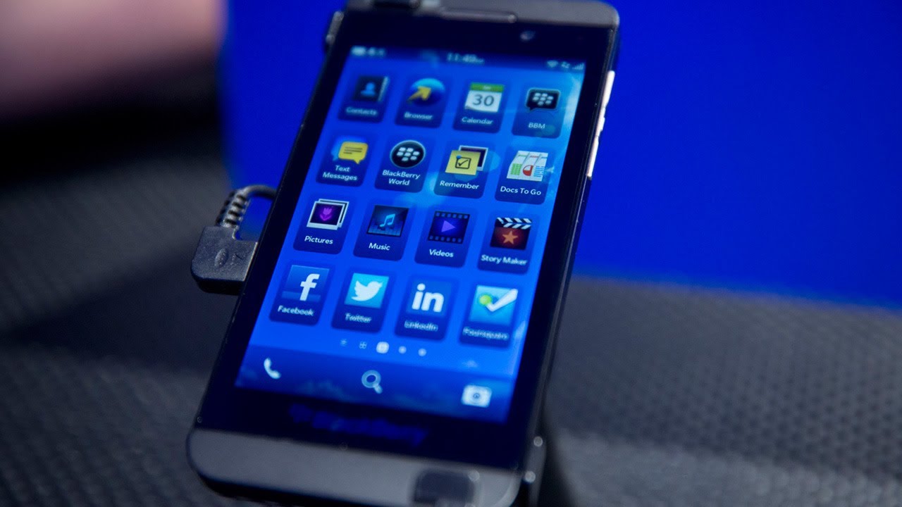 Stocks Flat As Blackberry Cracks Stocks Flat As Blackberry Cracks