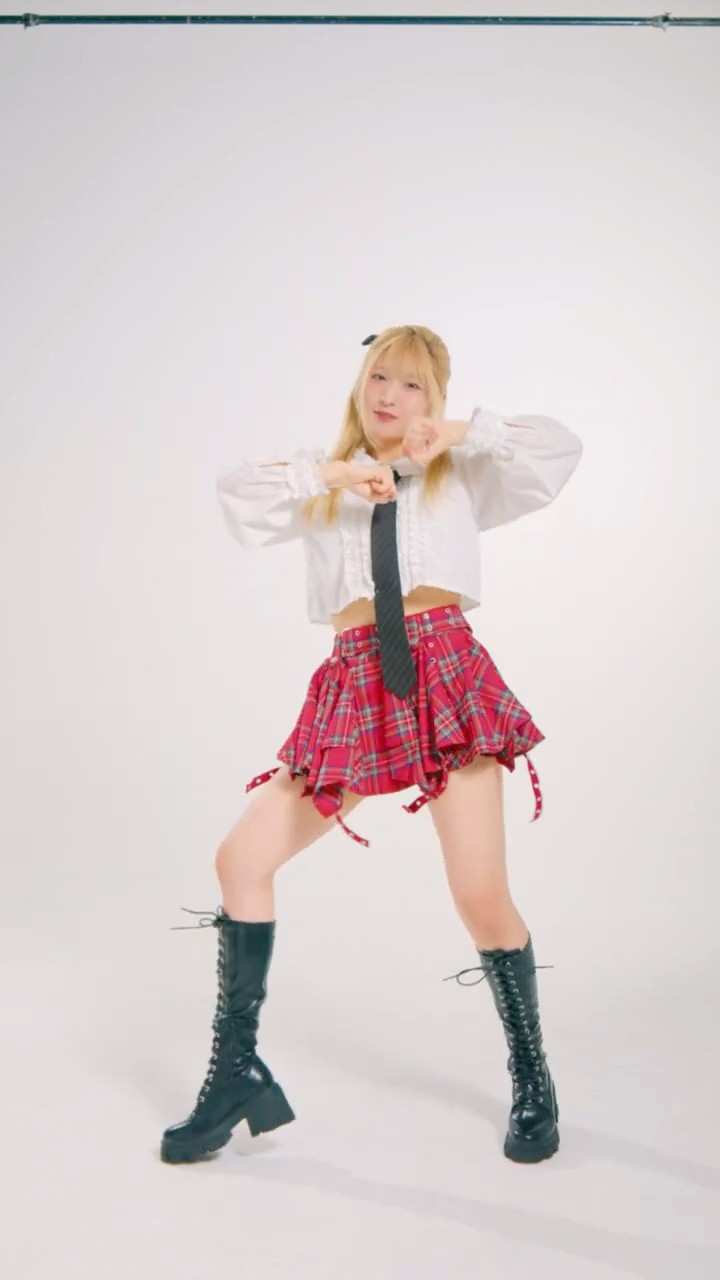 I love this choreography ⌯'ᵕ'⌯ #ririri #trieddancing #signisb