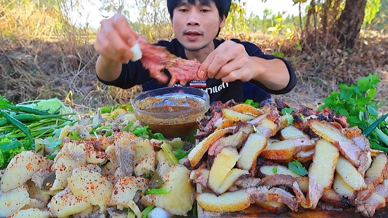 ย่างเนื้อเสือร้องไห้แจ่วขมแกล้มผักสดแซ่บคักอีหลีครับพี่น้อง ASMR MUKBANG EATING SHOW#โก้อีสานพาแดก 
