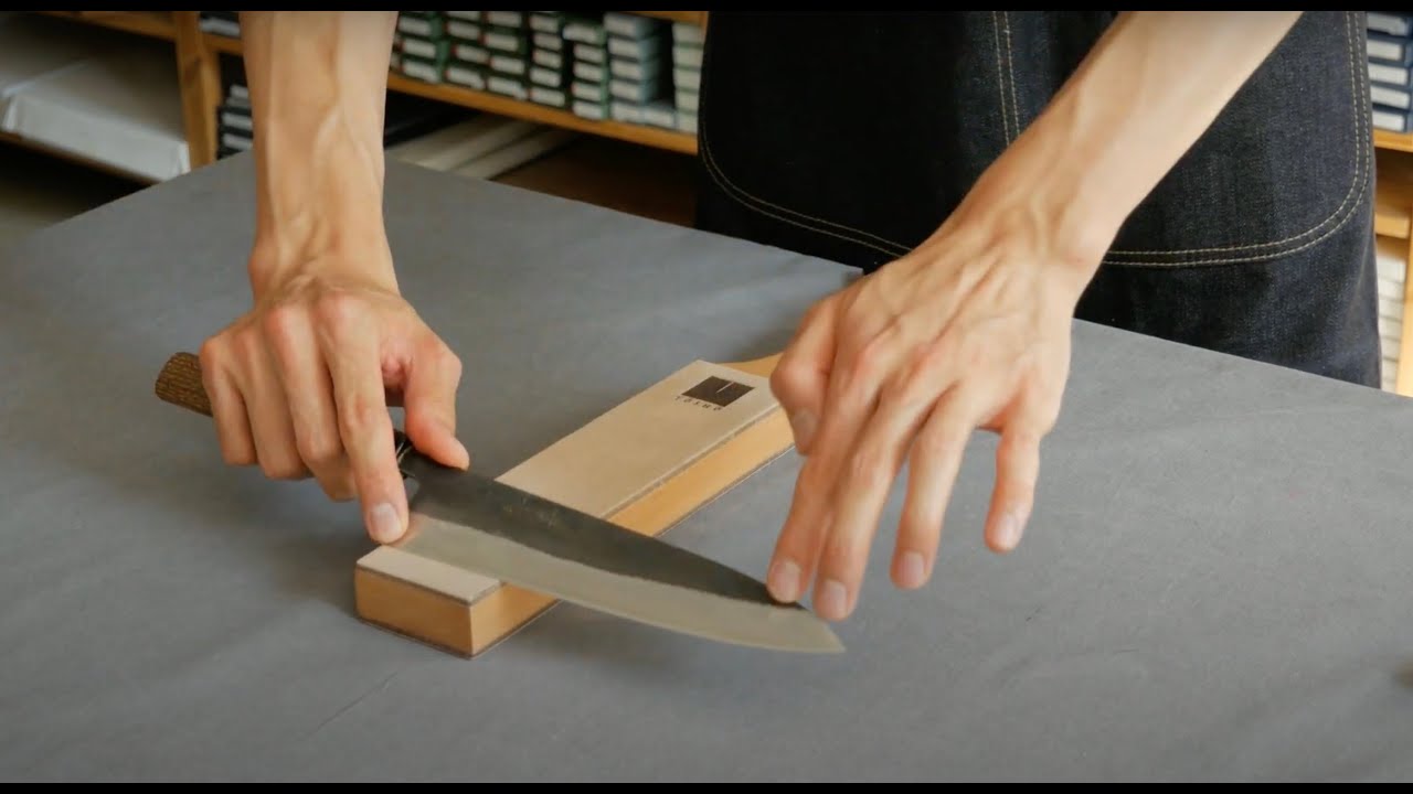 How to use a leather strop for sharpening knives — Boone's Lick Road Leather  Co.