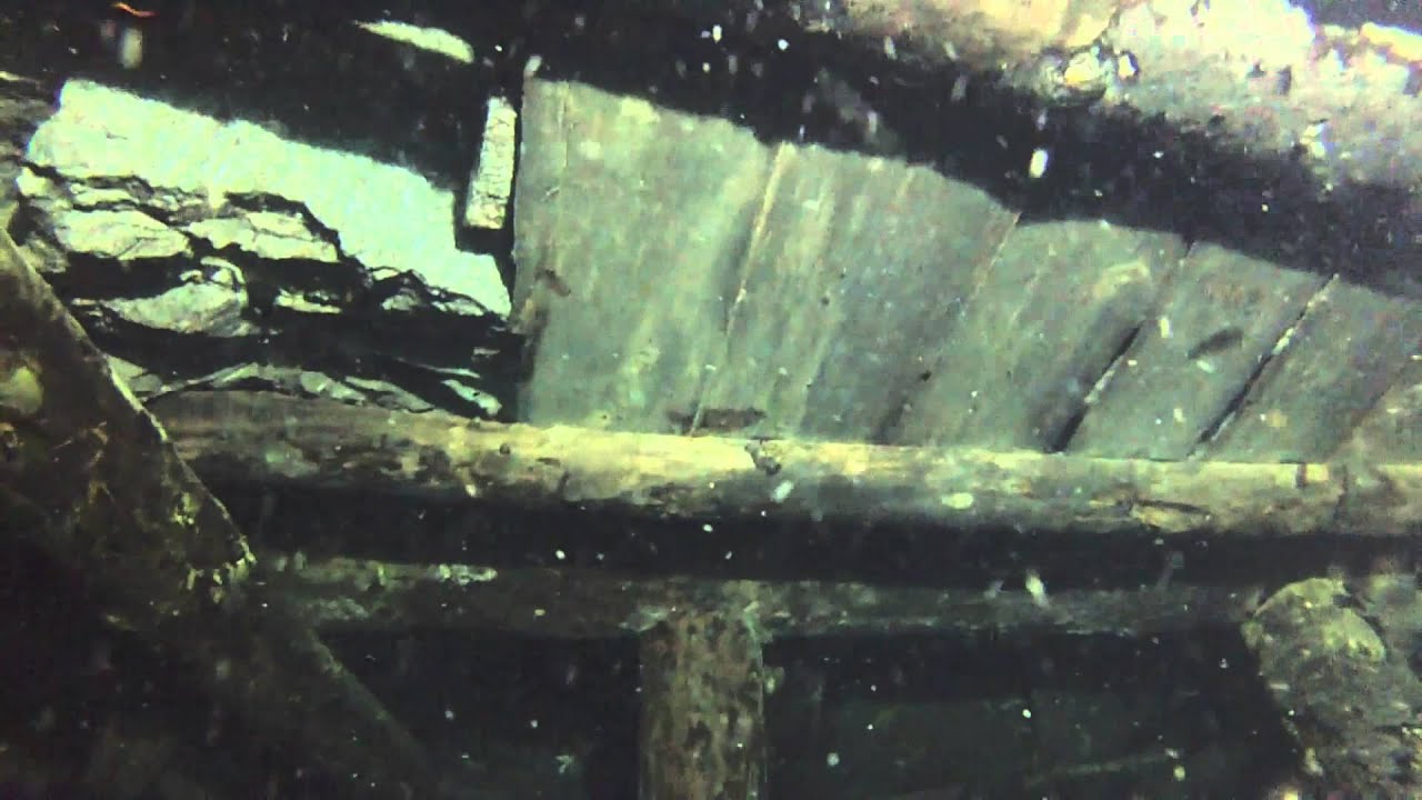 NURKOWANIE W KOPALNI ZŁOTA W ZŁOTYM STOKU/ KOPALNIA ZŁOTA W ZŁOTYM STOKU