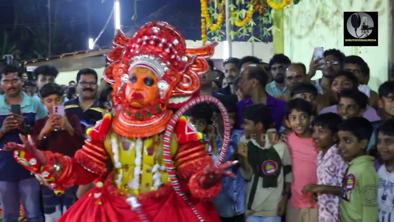 Bali Vellattam Theyyam ബാലിയുടെ ജനനം ബാലിയും സുഗ്രീവനും തമ്മിലുള്ള ശത്രുത ബാലി കേറാമല ബാലിയുടെ മരണം