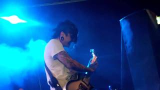 Pierce The Veil-The Boy Who Could Fly (Live Sydney Roundhouse 2011)