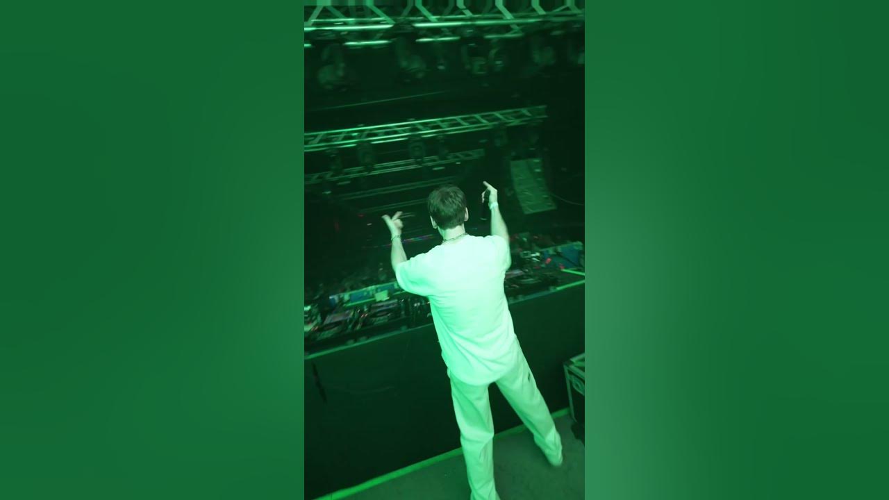 Hyperreal = funk 🤝 heavy bass