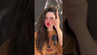 تيك توك (شروق مودل) ع اغنية كلها شايفه صاصا نجم كبير ومعاه عربيه 😍😍