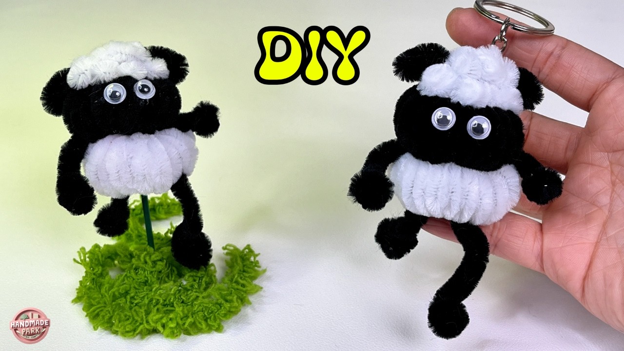 DIY Cute & Easy Sheep Keychain With Pipe Cleaner🐑Pipe Cleaner Craft Tutorial✨#diy #pipecleaner