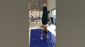 Learning the Advanced Straddle Handstand & Press Handstand for Divers