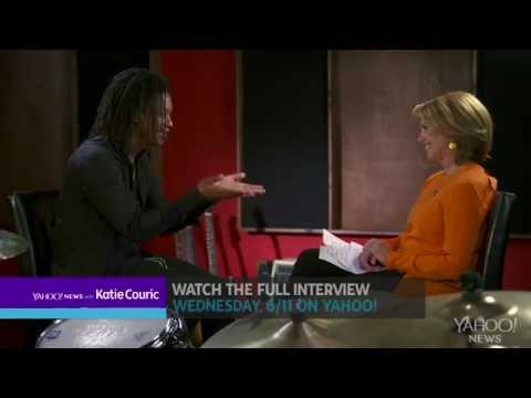 Video: Katie Couric được thực hiện tại Yahoo