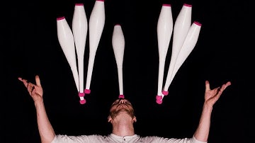 5 Clubs, No More -Juggling tricks