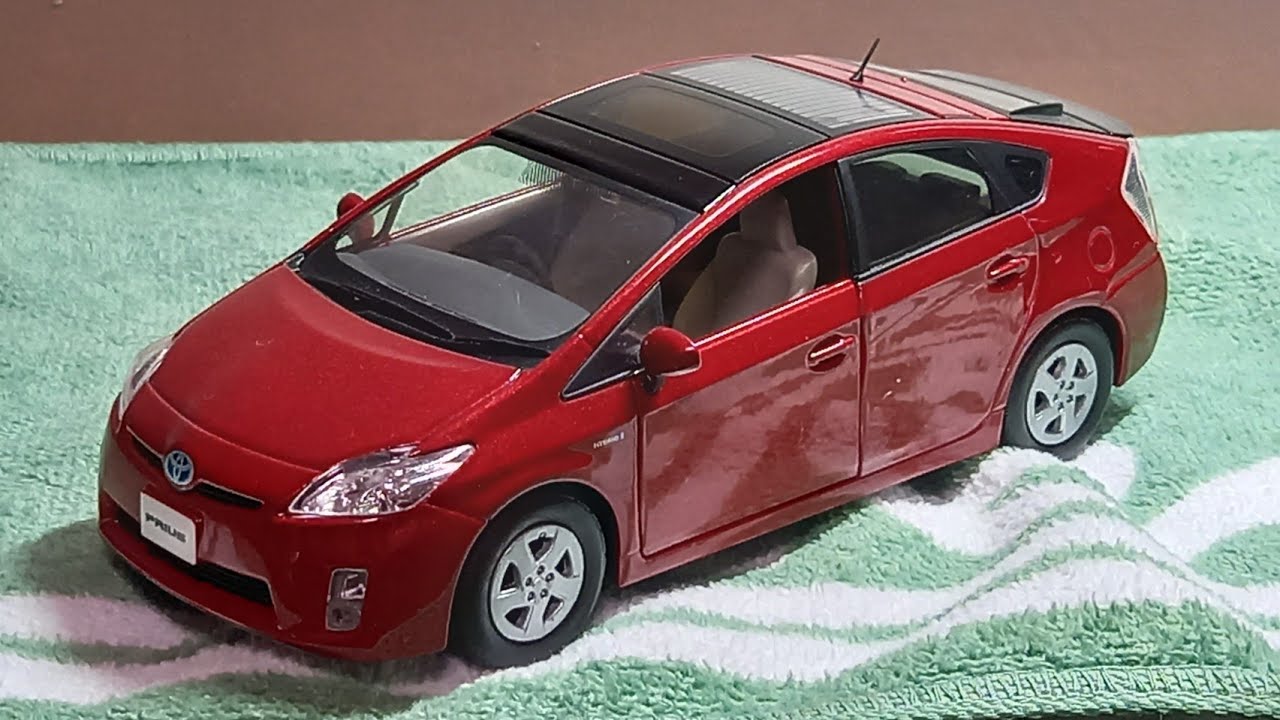 1/30 新型 PRIUS 60系 非売品ミニカー エモーショナルレッドⅡ トヨタ