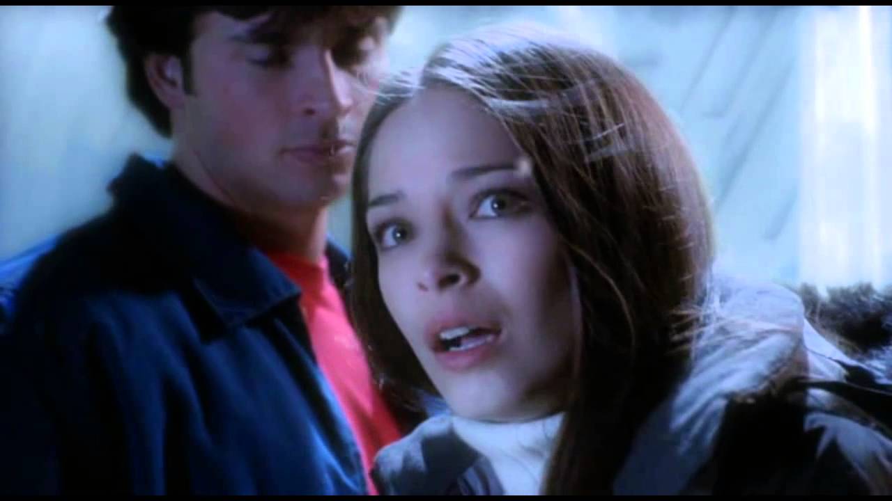 Clark revela su secreto a lana en español - YouTube