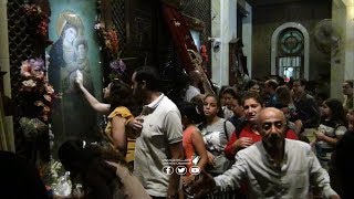 ألاف المسيحيين في كنيسة الزيتون ليلة عيد العذراء مريم