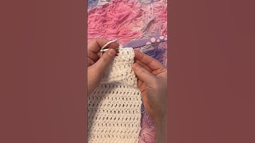 I love this trick to keep straight edges, did you know about it? #crochettip #crochettips #crochet