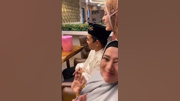 Kemesraan ust abdul somad bersama istri#shorts