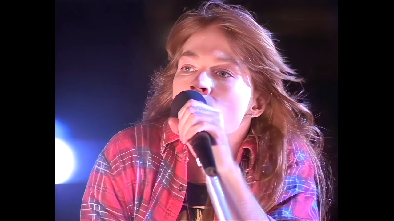 Guns N' Roses Don't Cry (Alternate Lyrics) (Music Video) (Alt