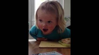 Isla singing bye bye Sammy