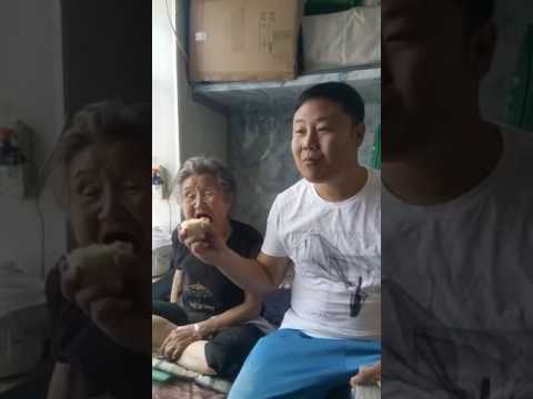 اطعام كبار السن