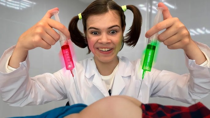 Yigitlar qizni kotarib porno qilishdi.