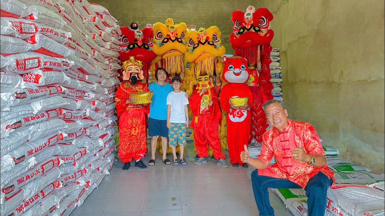 Xông đất, tấn tài tấn lộc Kho thức ăn thủy sản Vạn Lợi An, xã Đại An tỉnh Vĩnh Long.